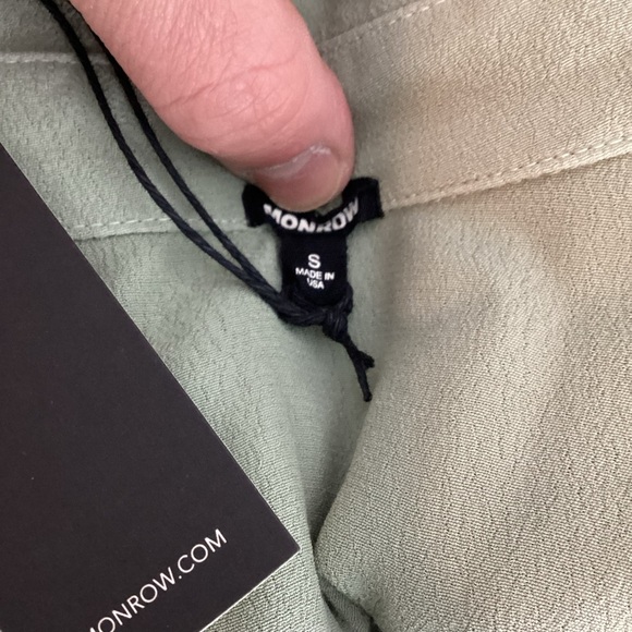 Monrow Crepe Zip Romper Green Utility Pocket 3/4 Sleeve Size Small - Picture 6 of 7